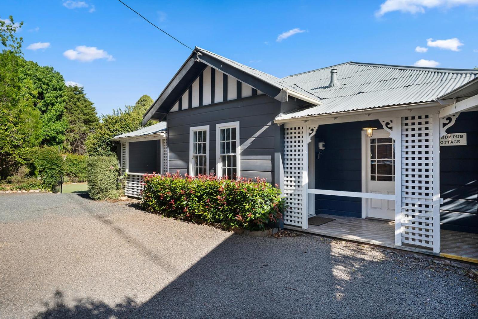 Bundanoon Hotel Экстерьер фото