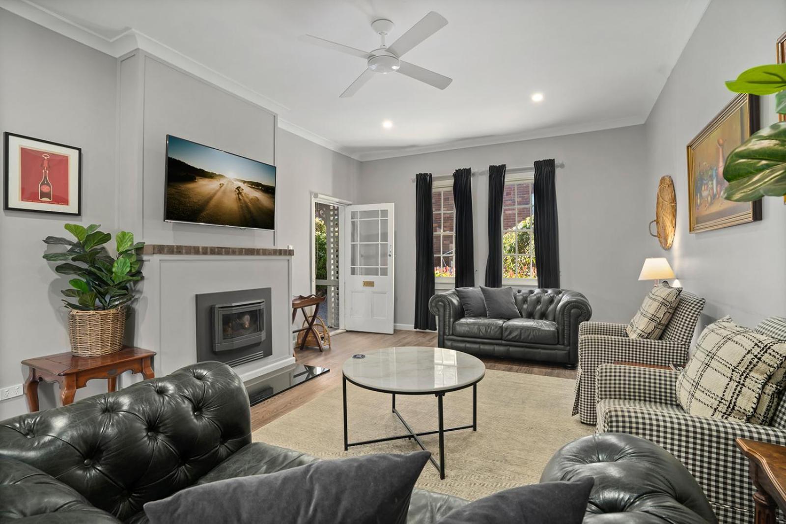 Bundanoon Hotel Экстерьер фото